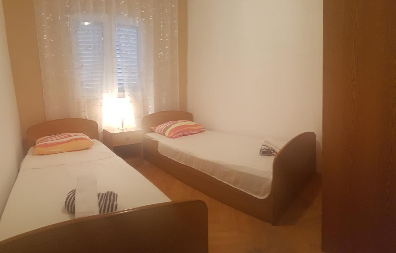 Apartman 4 Kilometar To City Centar Split Exterior photo